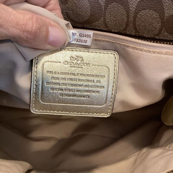 Coach Peyton Signature Jordan Double Zip Carryall - Picture 15 of 16